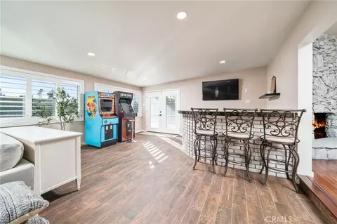 Entry Way - 17481 Filbert, Fontana, CA 92335 photo 3 of 3