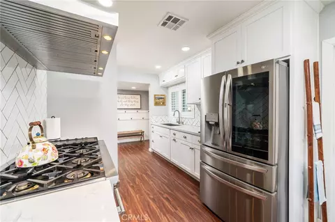 Kitchen - 17481 Filbert, Fontana, CA 92335 photo 4 of 6