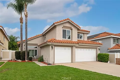 2144 Estrado Cir, Corona, CA 92882
