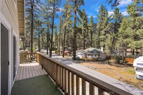 Exterior - 1661 Virginia St, Wrightwood, CA 92397 photo 6 of 11