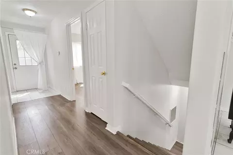 Entry Way - 1661 Virginia St, Wrightwood, CA 92397 photo 4 of 7