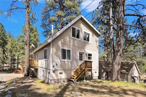 Exterior - 1661 Virginia St, Wrightwood, CA 92397 photo 9 of 10