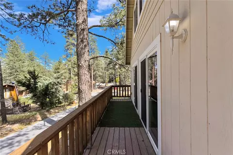 Exterior - 1661 Virginia St, Wrightwood, CA 92397 photo 5 of 11