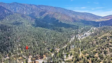 View/Area - 1661 Virginia St, Wrightwood, CA 92397 photo 3 of 3