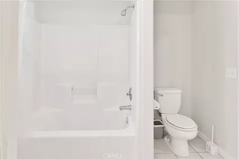 Bath - 1661 Virginia St, Wrightwood, CA 92397 photo 5 of 5