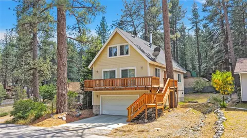 Exterior - 1661 Virginia St, Wrightwood, CA 92397 photo 9 of 11