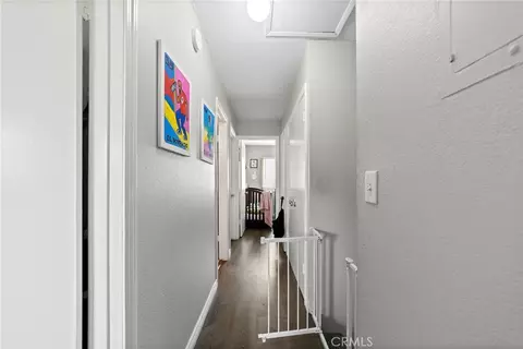Entry Way - 698 E 5th St, Azusa, CA 91702 photo 6 of 6