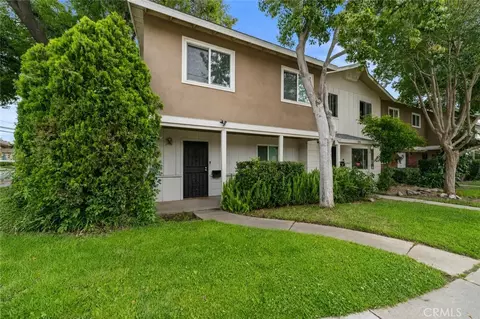 698 E 5th St, Azusa, CA 91702