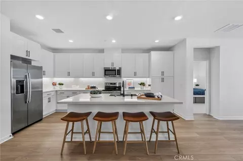 6114 Valentina Way #301, Eastvale, CA 92880
