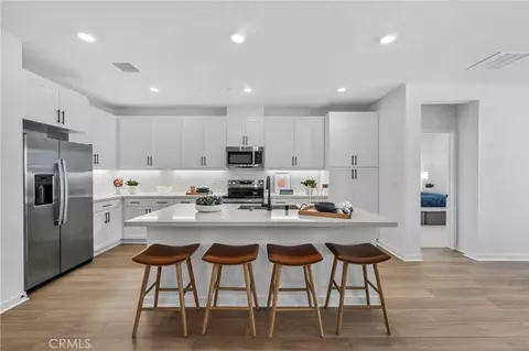 6114 Valentina Way #301, Eastvale, CA 92880