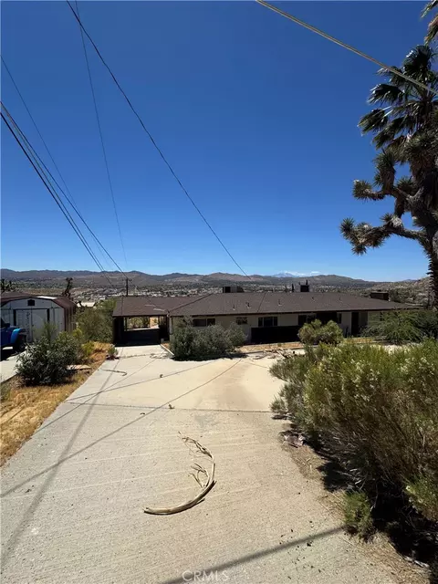 57523 Redondo, Yucca Valley, CA 92284
