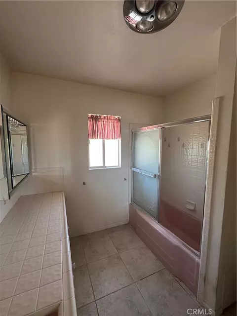 57523 Redondo, Yucca Valley, CA 92284 photo 3