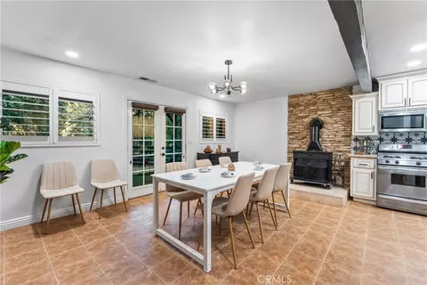 Dining - 2371 Spring Aok Dr, Running Springs, CA 92382 photo 1 of 3
