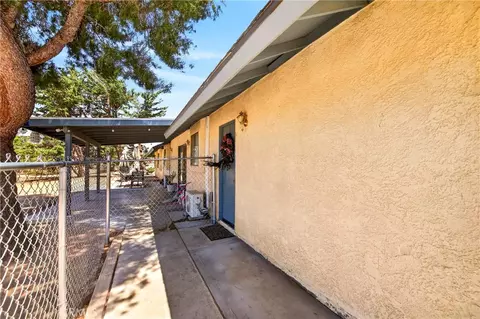 Exterior - 17930 Seaforth St, Hesperia, CA 92345 photo 5 of 16