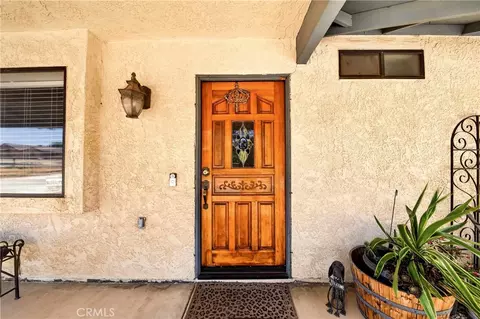 Entry Way - 17930 Seaforth St, Hesperia, CA 92345 photo 1 of 7