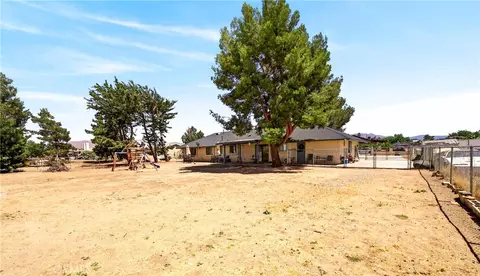Exterior - 17930 Seaforth St, Hesperia, CA 92345 photo 10 of 16