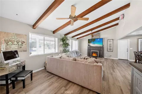 Living - 17930 Seaforth St, Hesperia, CA 92345 photo 1 of 2