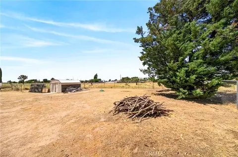 Exterior - 17930 Seaforth St, Hesperia, CA 92345 photo 13 of 16
