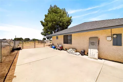 Exterior - 17930 Seaforth St, Hesperia, CA 92345 photo 7 of 16