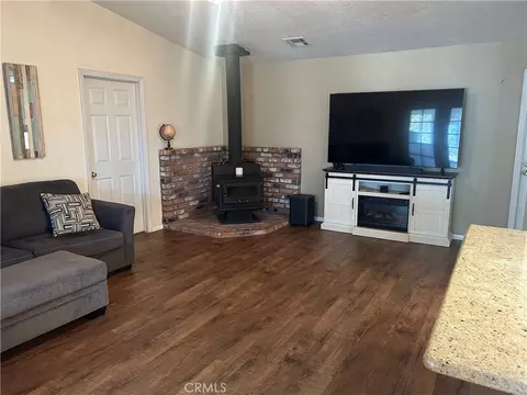 Living - 20187 Itasca, Apple Valley, CA 92308 photo 3 of 3