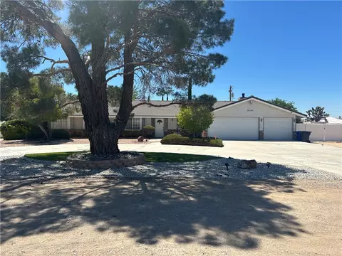Exterior - 20187 Itasca, Apple Valley, CA 92308 photo 2 of 14