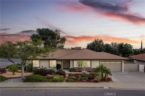 102 W Monterrey Dr, Claremont, CA 91711