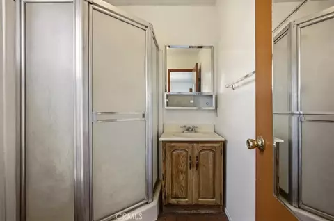 Bath - 249 N 10th, Upland, CA 91786 photo 1 of 3