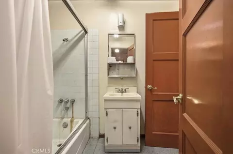 Bath - 249 N 10th, Upland, CA 91786 photo 3 of 3