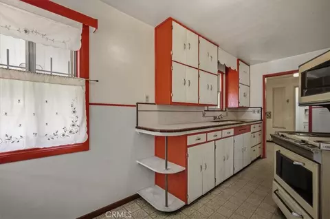 Kitchen - 249 N 10th, Upland, CA 91786 photo 2 of 2