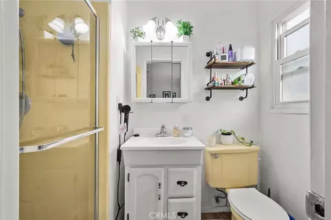 Bath - 375 Cedar, Brea, CA 92821 photo 2 of 3