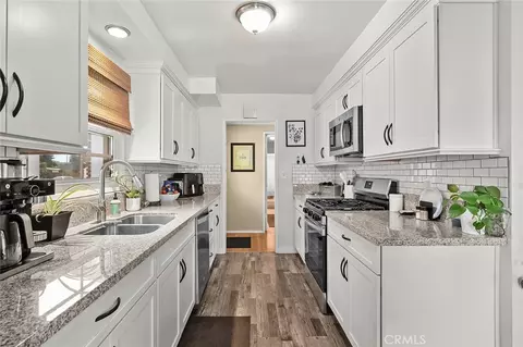 Kitchen - 375 Cedar, Brea, CA 92821 photo 2 of 3