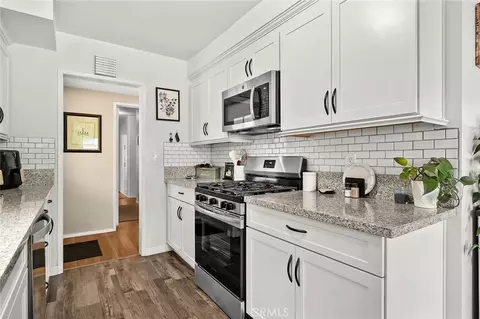 Kitchen - 375 Cedar, Brea, CA 92821 photo 3 of 3