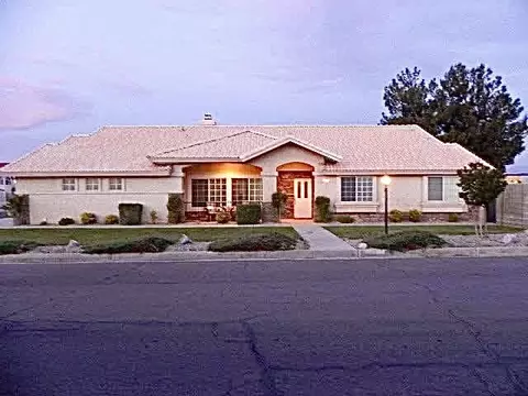12515 Tamarisk, Victorville, CA 92395