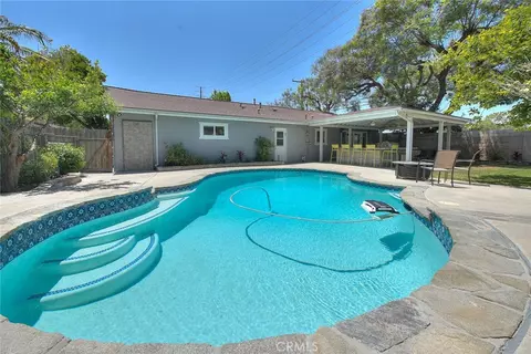 1517 E 19th, Santa Ana, CA 92705