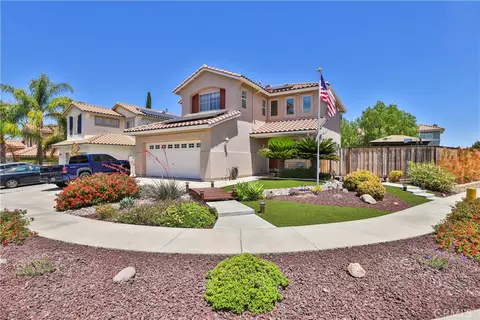 Exterior - 33068 Harmony Ln, Temecula, CA 92592 photo 9 of 10