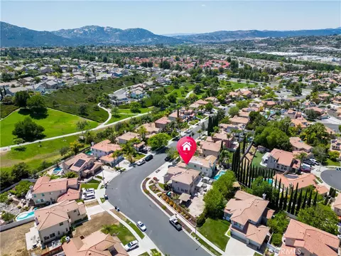 View/Area - 33068 Harmony Ln, Temecula, CA 92592 photo 7 of 7