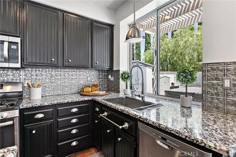 Kitchen - 33068 Harmony Ln, Temecula, CA 92592 photo 8 of 8