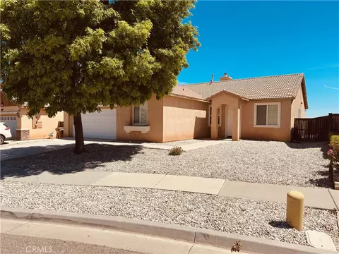 9029 Knight Ave, Hesperia, CA 92344 photo 2
