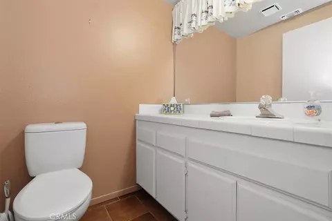 Bath - 210 Jesse Way, Redlands, CA 92374 photo 2 of 3
