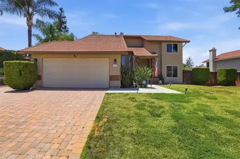 Exterior - 210 Jesse Way, Redlands, CA 92374 photo 3 of 13