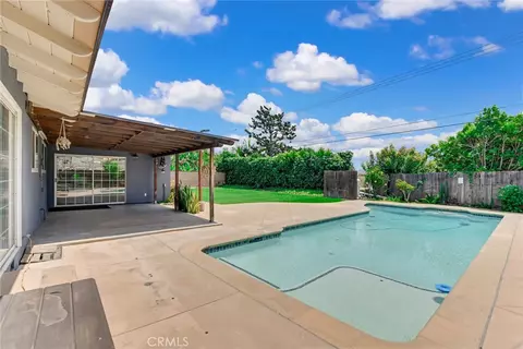 Exterior - 1302 E Bennett, Glendora, CA 91741 photo 7 of 13