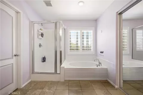 Bath - 3424 Cromwell Ct, Perris, CA 92571 photo 2 of 2