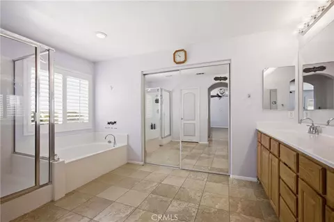 Bath - 3424 Cromwell Ct, Perris, CA 92571 photo 1 of 2