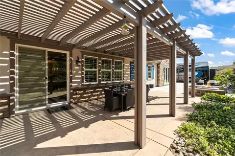 Exterior - 13558 Applegate Ct, Etiwanda, CA 91739 photo 6 of 16