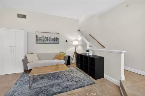 76 Willowcrest Ln, Pomona, CA 91766