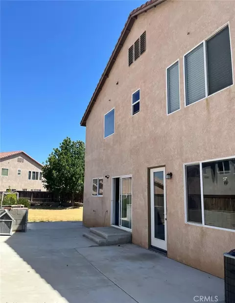 Exterior - 9375 Agave Dr, Hesperia, CA 92344 photo 5 of 9
