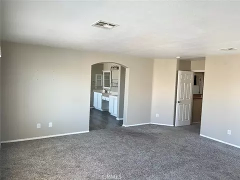 Living - 9375 Agave Dr, Hesperia, CA 92344 photo 8 of 9