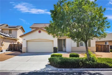 13816 Grant Way, Oak Hills, CA 92344 photo 2