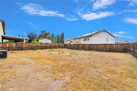 Exterior - 13816 Grant Way, Oak Hills, CA 92344 photo 8 of 9