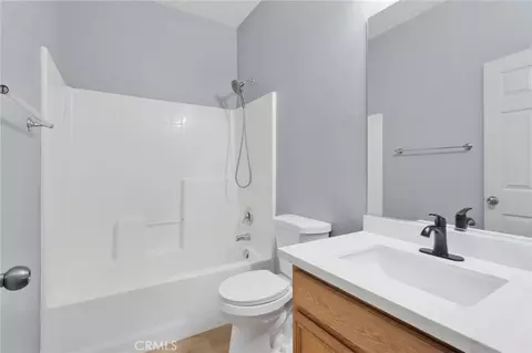 13816 Grant Way, Oak Hills, CA 92344 photo 17